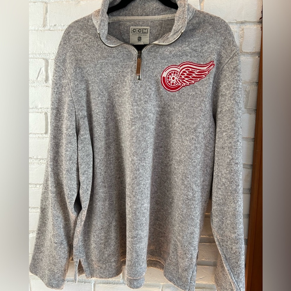 Detroit Red Wings cozy quarter zip